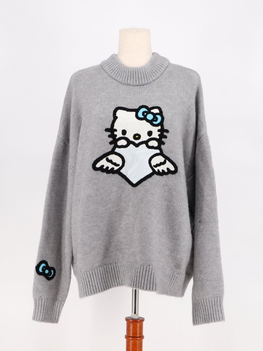 NWT Hello Kitty Forever 21 x Sanrio Angel Over Sized Gray Sweater Size M